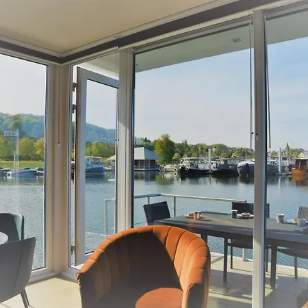 Houseboat Martinique Maastricht