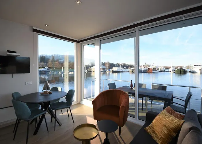 Feriehus Houseboat Martinique *